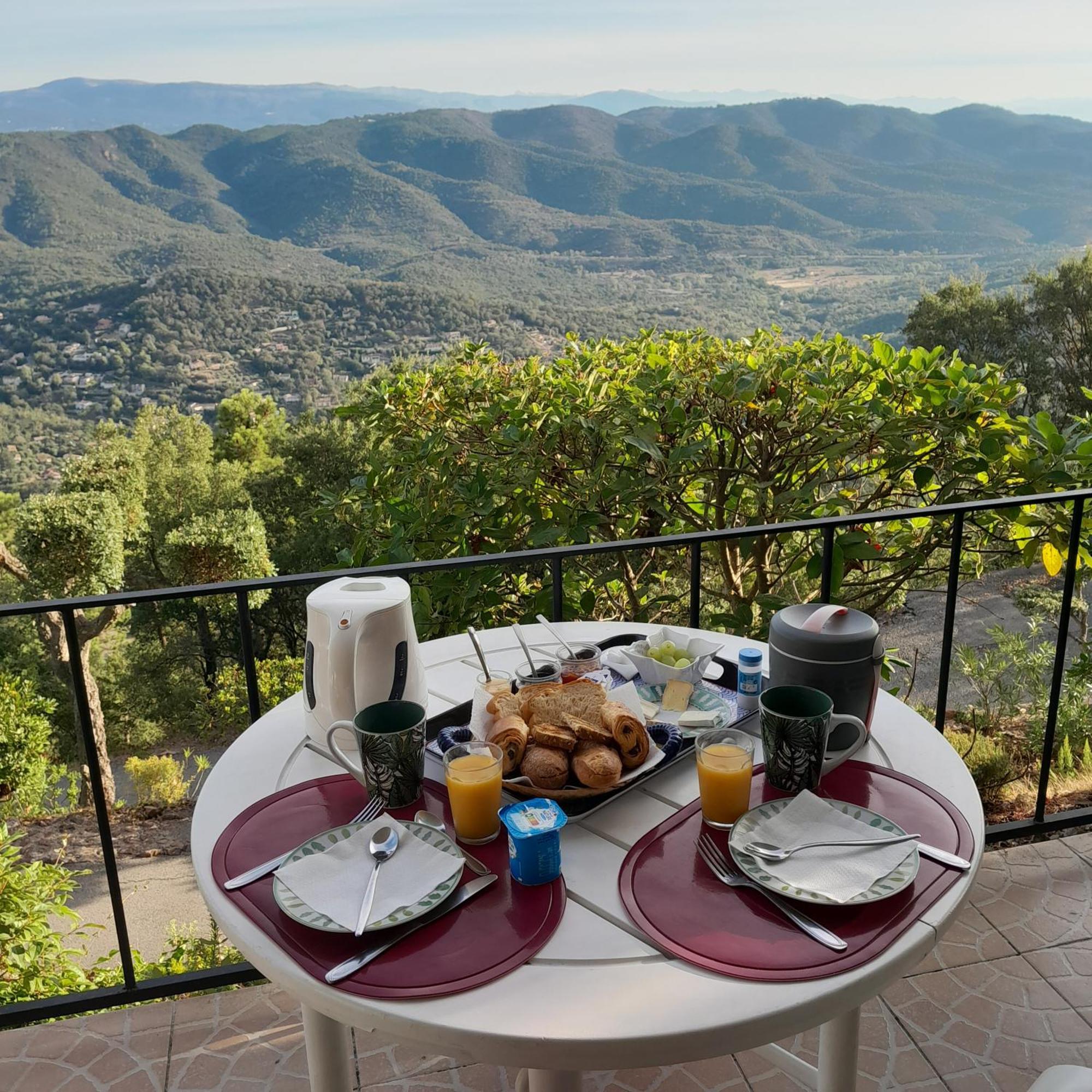 Chambres D'Hotes Vue Mer L'Esterel Panoramique Saint-Jean-de-l'Esterel エクステリア 写真